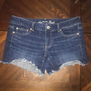 American Eagle Midi Shorts 5” Inseam